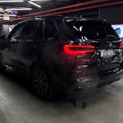 BMW X5 xDrive40i - фото 4