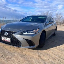 Lexus ES300H - фото 2