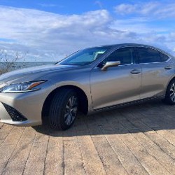 Lexus ES300H - фото 3