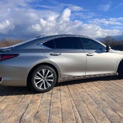 Lexus ES300H - фото 6