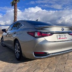 Lexus ES300H - фото 8