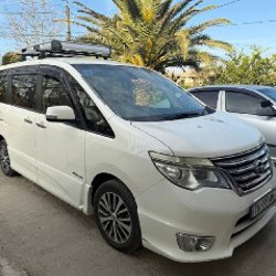 Минивэн Nissan Serena - фото 2