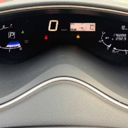 Минивэн Nissan Serena - фото 6