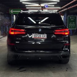 BMW X5 xDrive40i - фото 5