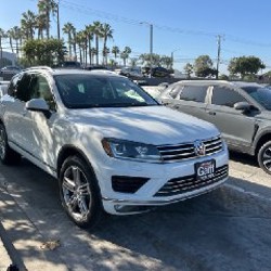 Volkswagen Touareg Executive 3.0 TDI - фото 2