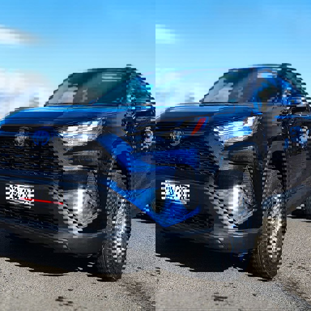 TOYOTA RAV4 XLE Hybrid