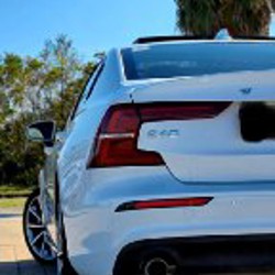 VOLVO S60 - фото 7