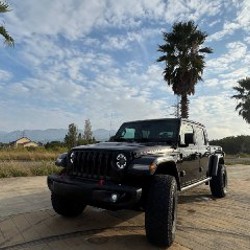 Jeep Gladiator - фото 2