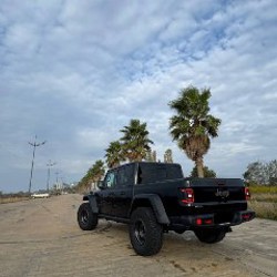 Jeep Gladiator - фото 3