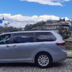 Toyota Sienna LIMITED - фото 3