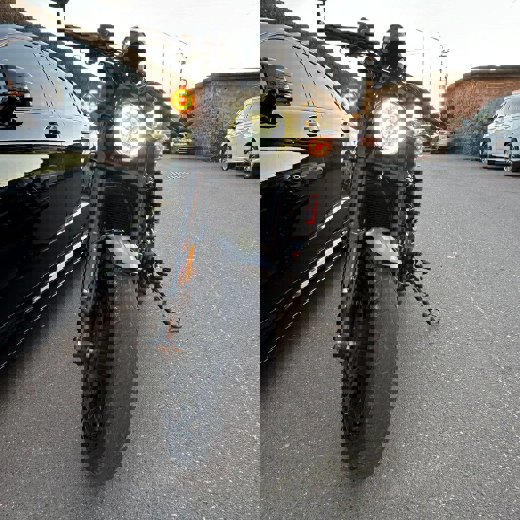 Harley Davidson 750 Street Rod