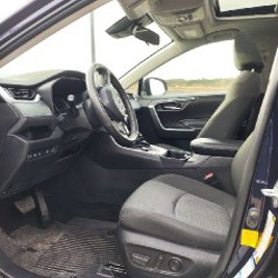 TOYOTA RAV4 XLE Hybrid - фото 6