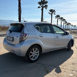 Toyota Prius C - фото 3