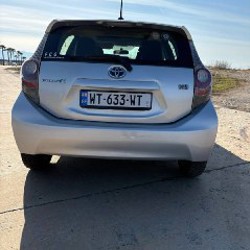 Toyota Prius C - фото 5