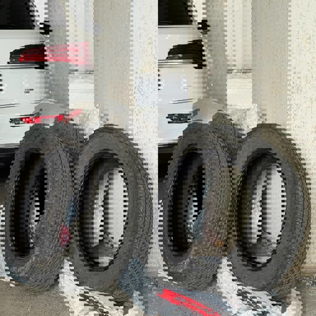 Комплект всесезонной резины Pirelli Scorpion