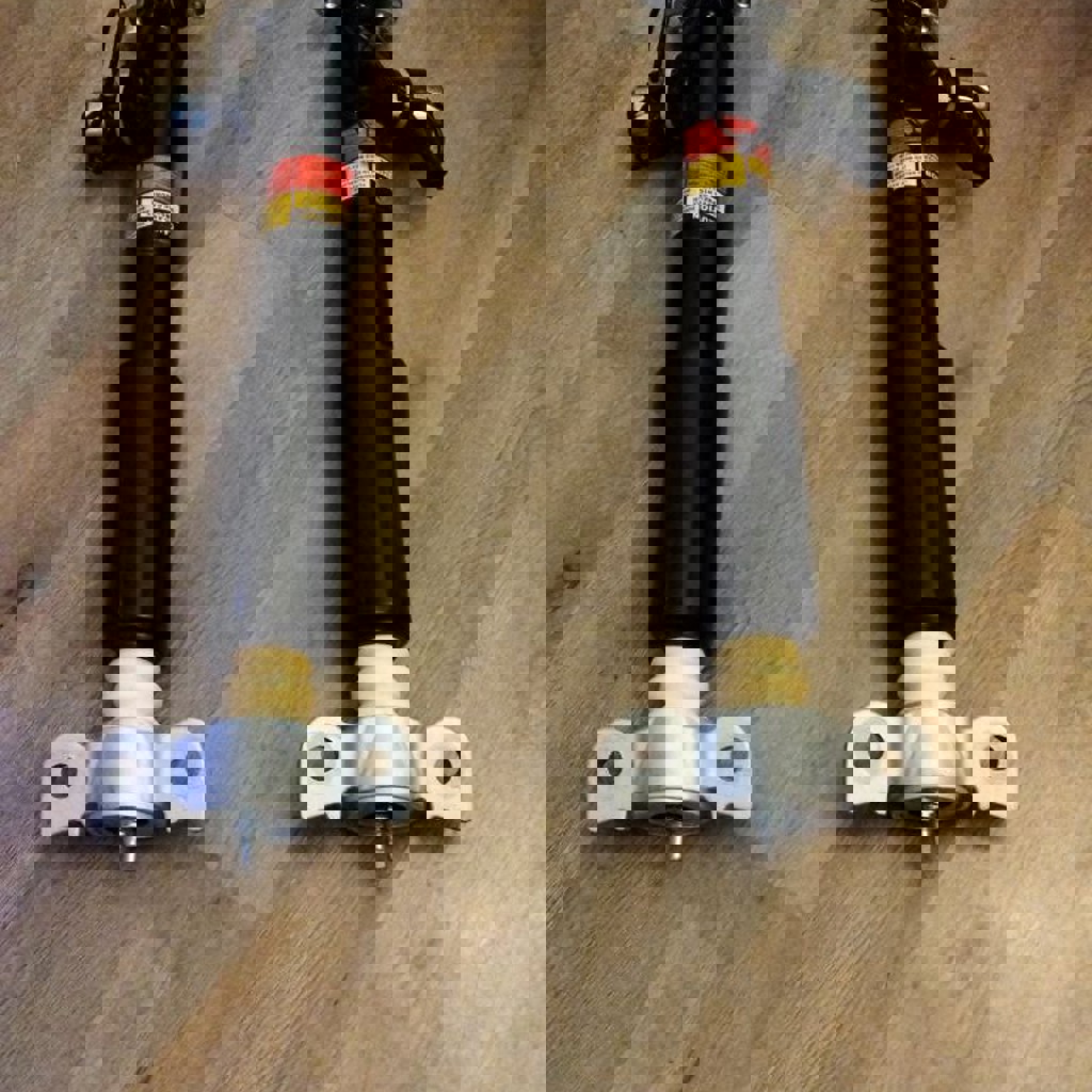 Задние амортизаторы