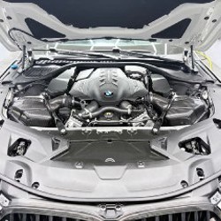 BMW M850i Coupe - фото 10