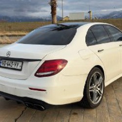 Mercedes-Benz E300 - фото 3