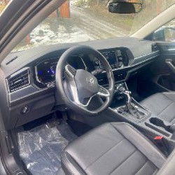 VW Jetta - фото 4