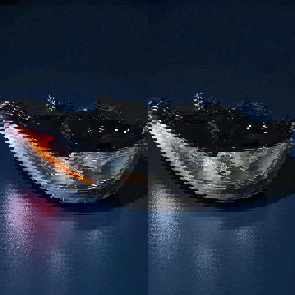 Правая фара для Ford Fusion