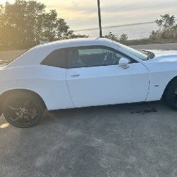 Dodge Challenger - фото 7