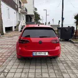 VW Golf R - фото 2