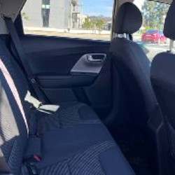 Kia Niro Hybrid - фото 7