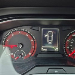 VOLKSWAGEN JETTA - фото 10