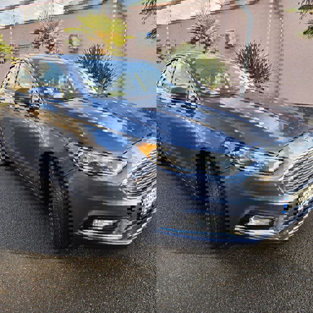 Ford Fusion Titanium/Platinum