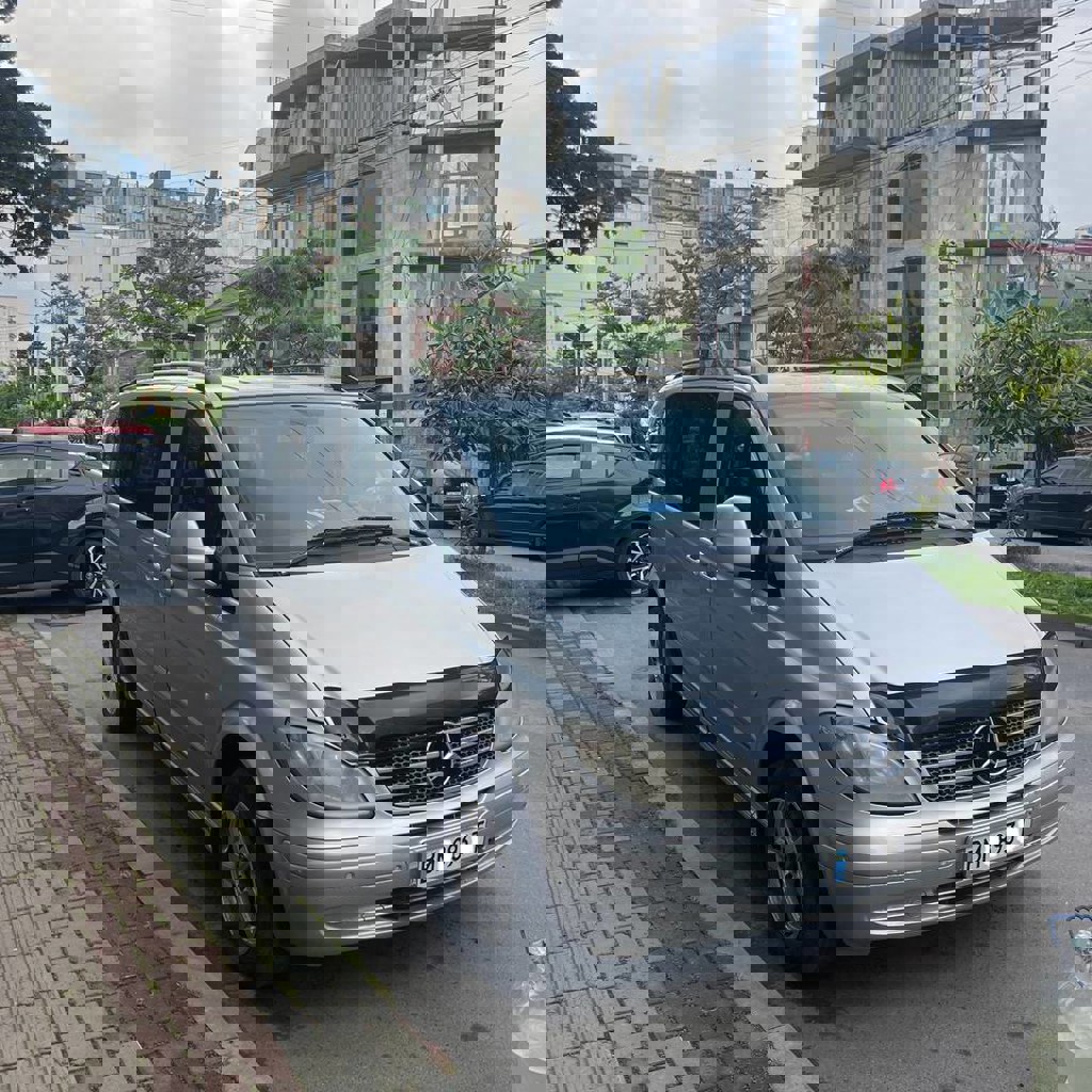 Автомобиль