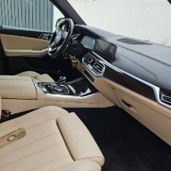 BMW X5 x40i - фото 9