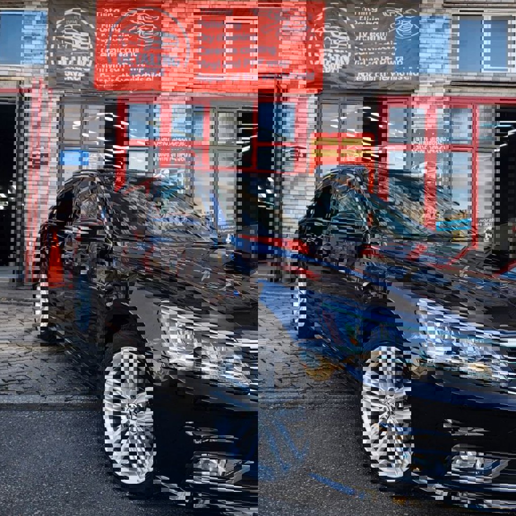 Volkswagen Passat SE