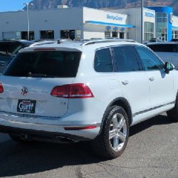 VOLKSWAGEN Touareg Executive - фото 4