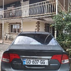 Honda Civic Hybrid - фото 2