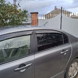 Honda Civic Hybrid - фото 3