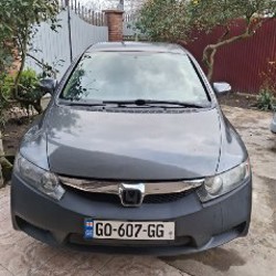 Honda Civic Hybrid - фото 4