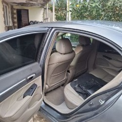 Honda Civic Hybrid - фото 8