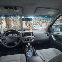 Ford Escape Hybrid - фото 2