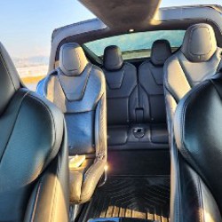 Tesla Model X 90D - фото 4