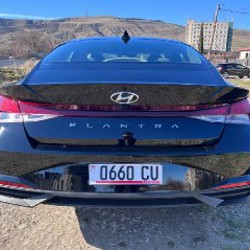 Hyundai Elantra - фото 3