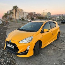 Toyota Aqua S - фото 2