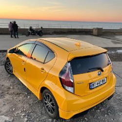 Toyota Aqua S - фото 3