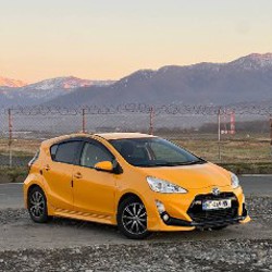 Toyota Aqua S - фото 6