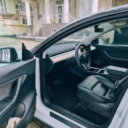 Tesla Model Y - фото 6