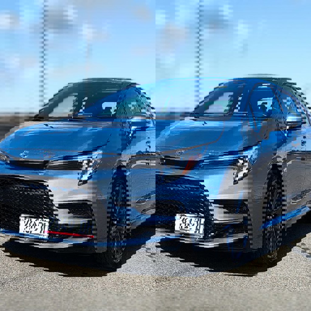 Toyota Corolla XSE Hybrid