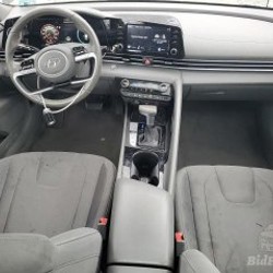 Hyundai Elantra - фото 2