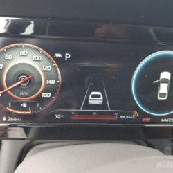 Hyundai Elantra - фото 3