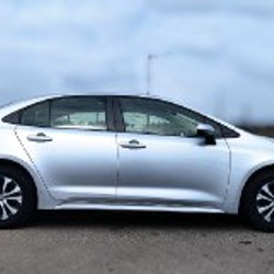 TOYOTA Corolla 1.8 hybrid - фото 4