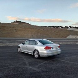 Volkswagen Passat - фото 2