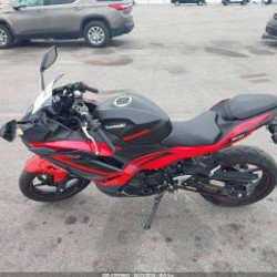 Kawasaki Ninja 500 - фото 2